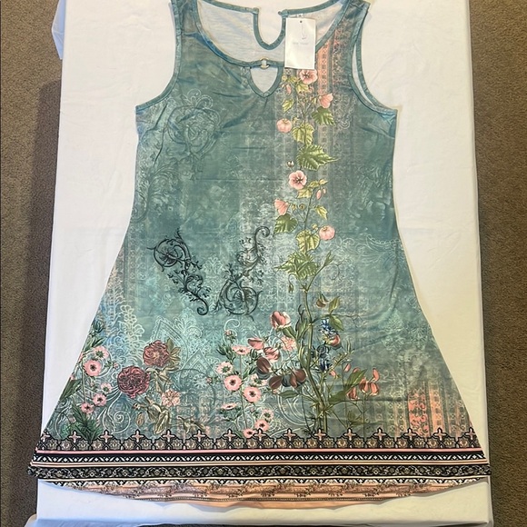 Green Sleeveless A-line Sundress for Casual Resort Wear - Picture 4 of 14